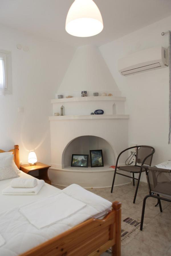 O Pyrgos Accommodations Panormos  Exterior photo