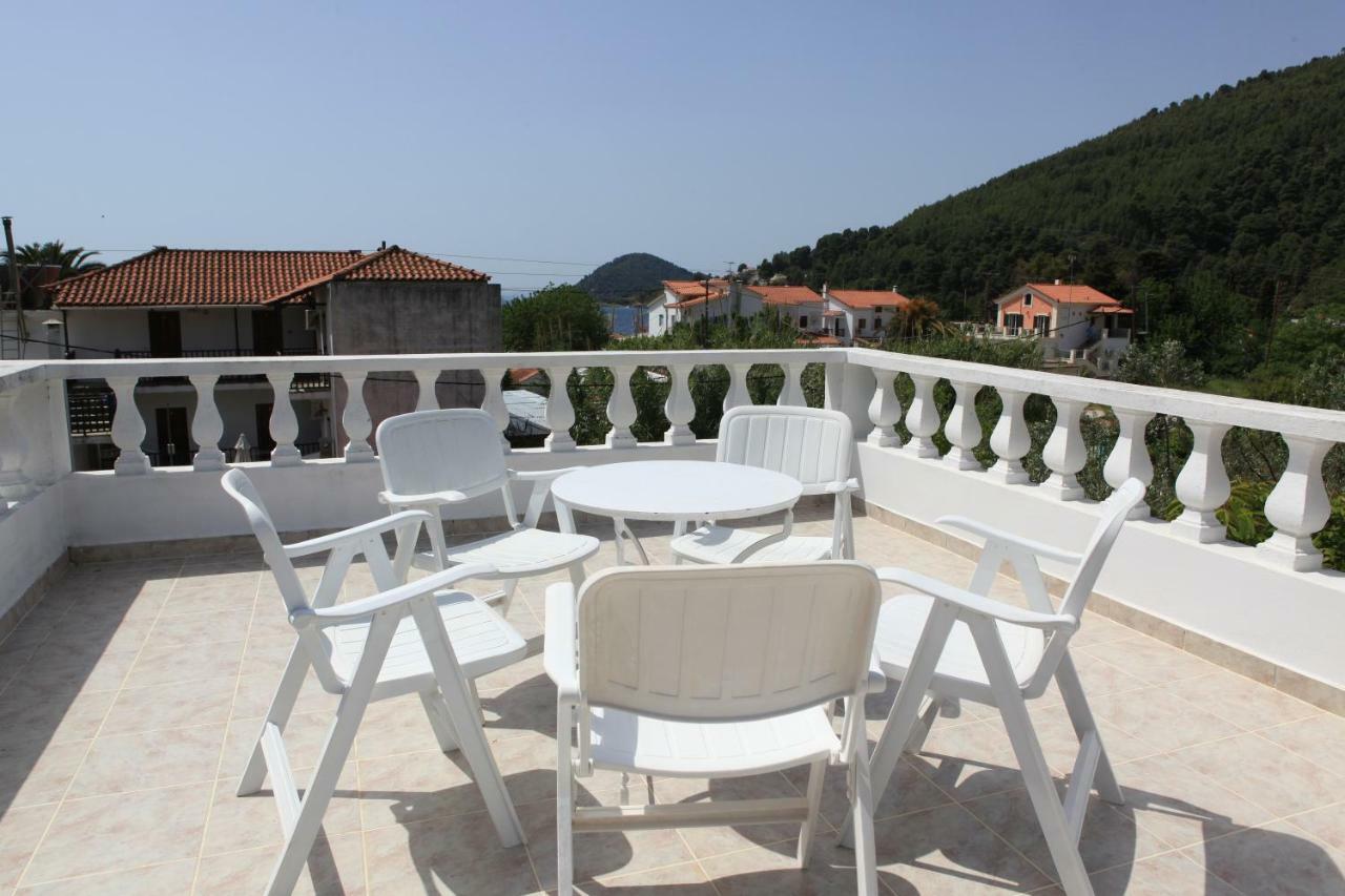 O Pyrgos Accommodations Panormos  Exterior photo